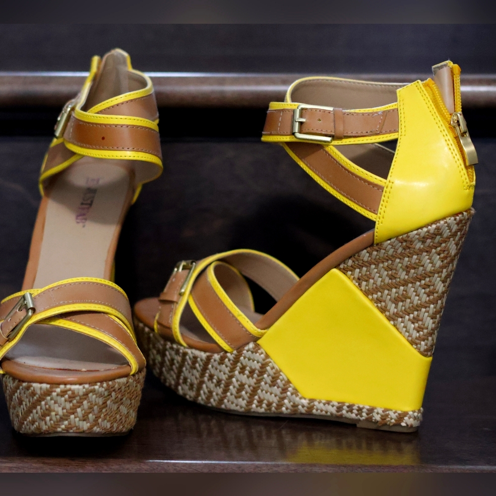 Wedge sandals